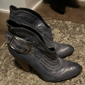 Cute booties/ankle. So cute for fall